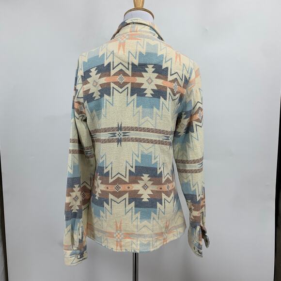 Outback Shirt Womens S Small Sand Brianna Aztec Flannel Pearl Snap Button Top - Picture 8 of 16